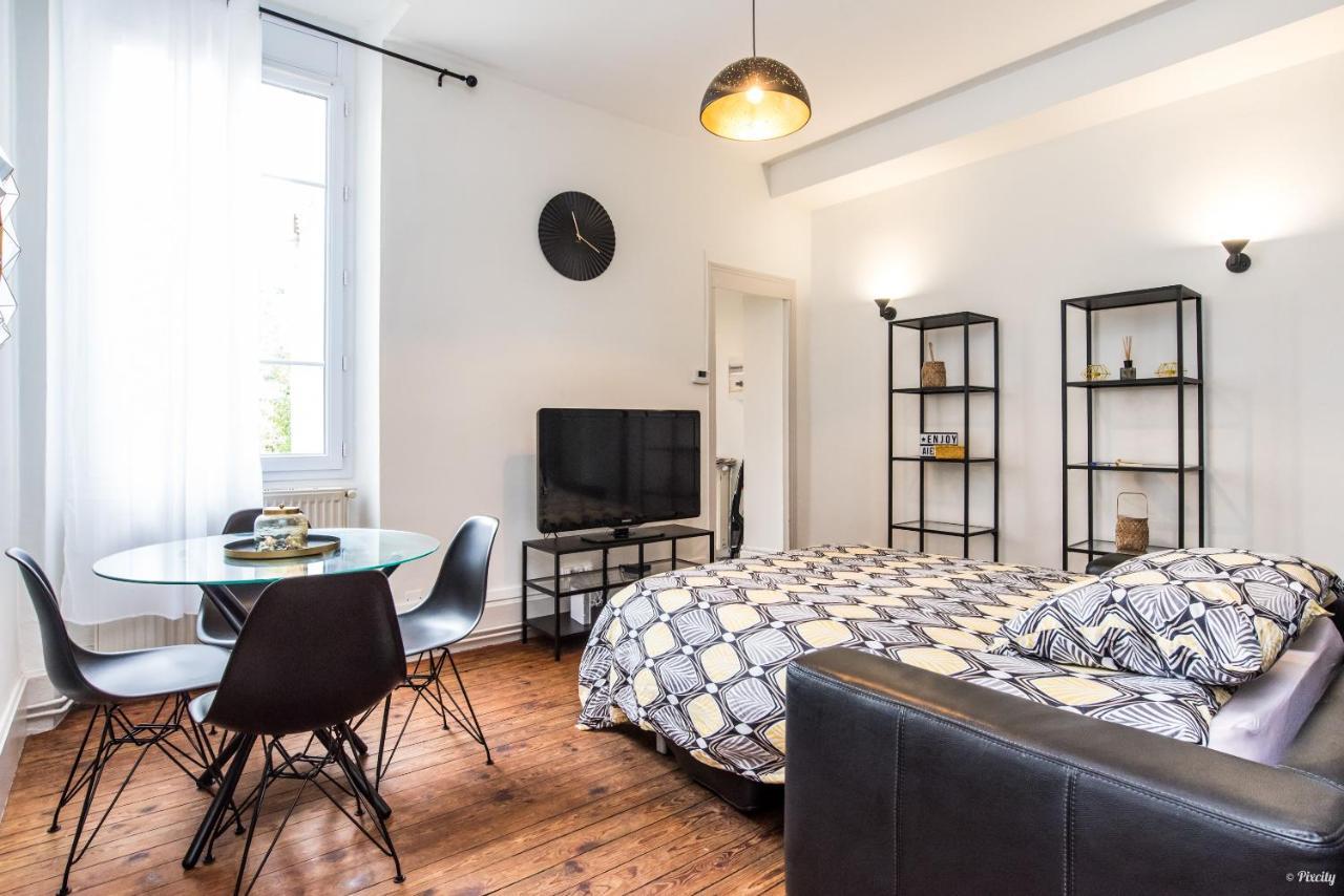 אז'ן Appartements Scaliger Wifi Proche Gare מראה חיצוני תמונה
